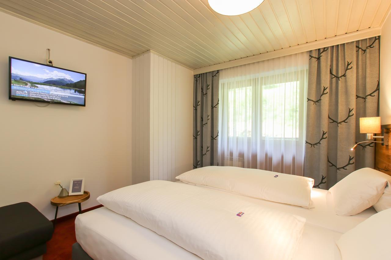 Gasthof Baerenwirt Hotel Fusch an der Grossglocknerstrasse Luaran gambar